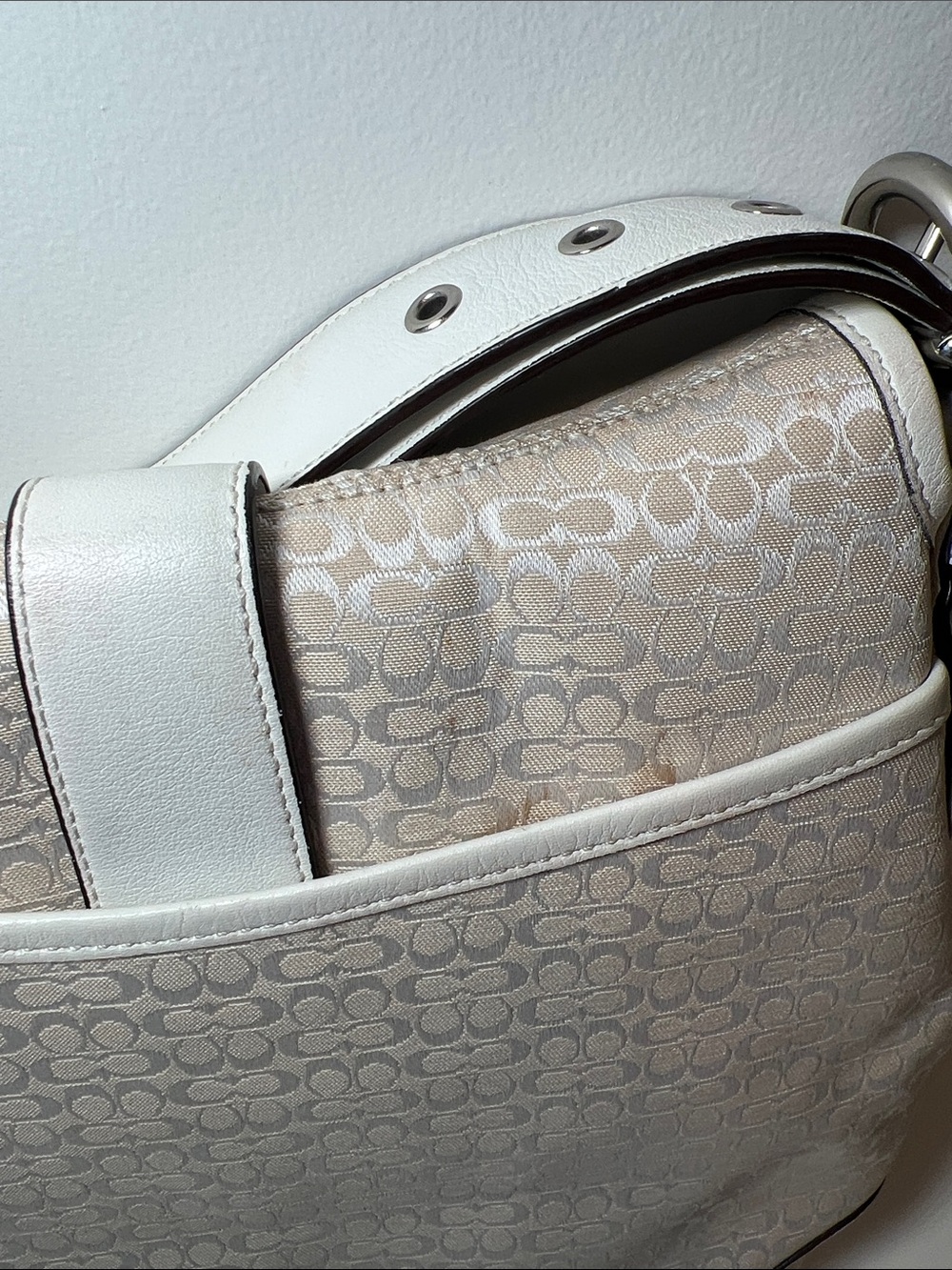Coach White and Cream Soho Bag - Picture 8 of 16